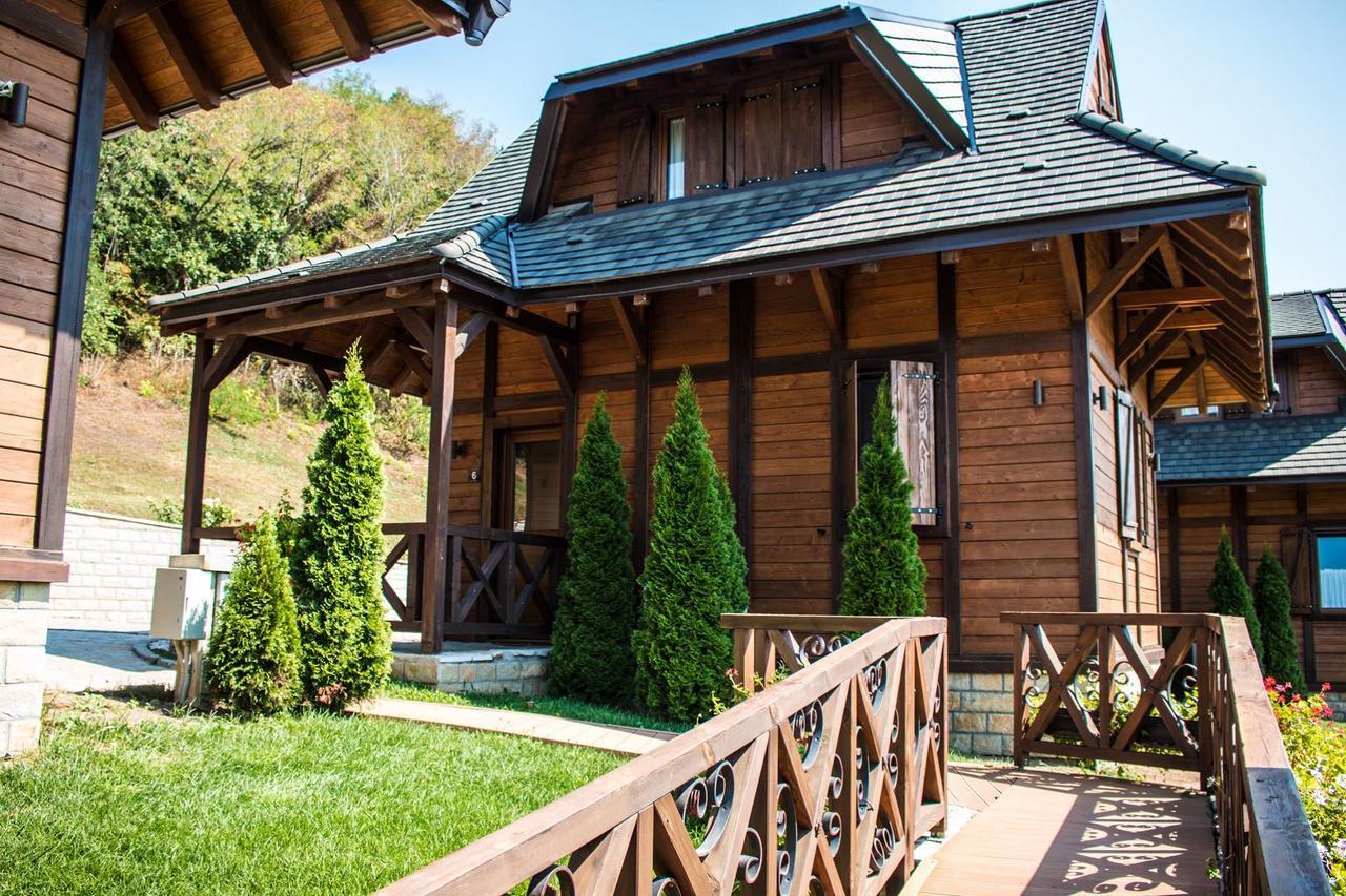 Etno Naselje Vrdnicka Kula Vrdnik Exterior photo